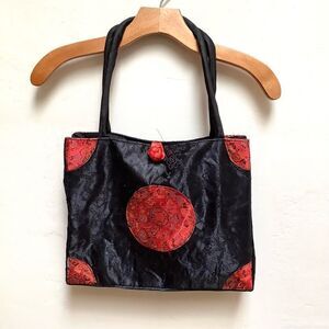 Asian Satin Shoulder Bag Black Red Euc